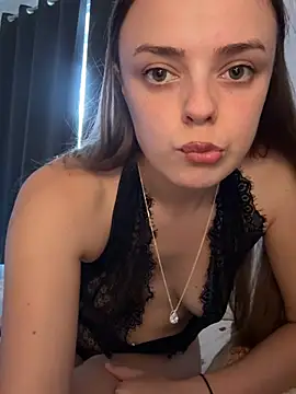 Snapshot of cutietootie02 chatting on July 28, 12:34 pm cutietootie02 online show from July 28, 12:34 pm