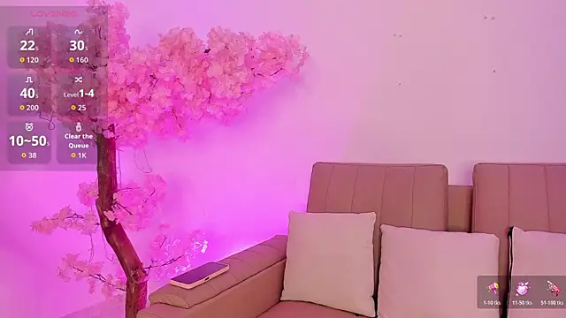 Doll Isa  online show from January 8, 6:32 pm