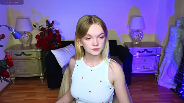 RosesKate online show from September 29, 6:35 pm