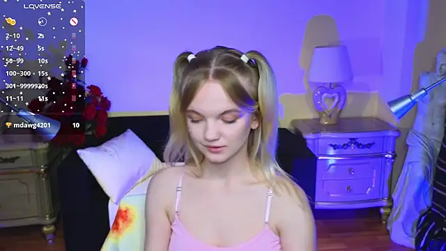 RosesKate online show from October 12, 4:44 am