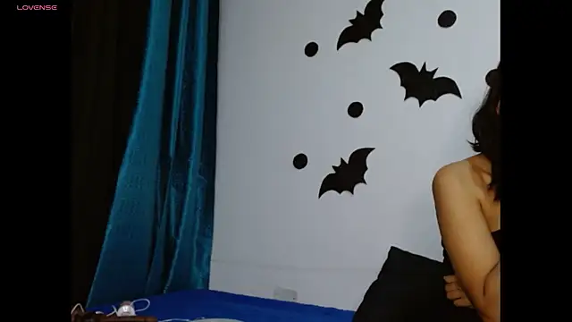 Snapshot of Gia_Lee chatting on November 3, 3:08 am Gia Lee online show from November 3, 3:08 am