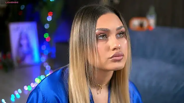 KayaAzur online show from October 28, 5:44 am