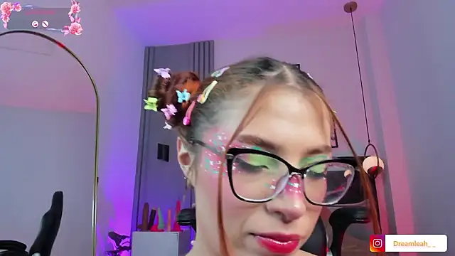 dreamleah  online show from February 1, 11:47 pm