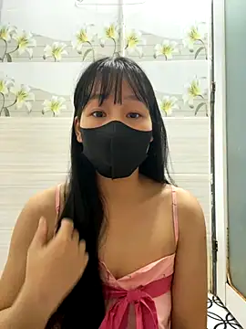 Meowwn online show from October 30, 5:24 pm