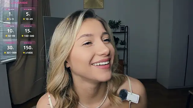 Snapshot of FaaBinaa chatting on October 17, 7:22 am FaaBinaa online show from October 17, 7:22 am