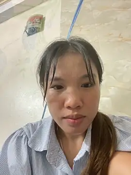 Snapshot of QueenLink chatting on September 18, 4:42 pm QueenLink online show from September 18, 4:42 pm