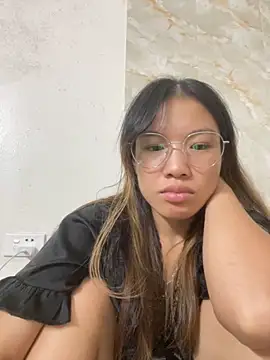 Snapshot of QueenLink chatting on September 25, 5:49 pm QueenLink online show from September 25, 5:49 pm