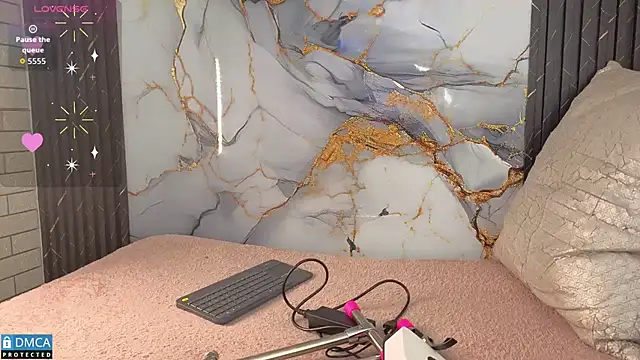 nena cupcake  online show from November 7, 11:21 am