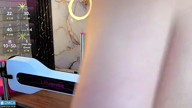 nena cupcake  online show from December 4, 11:08 am