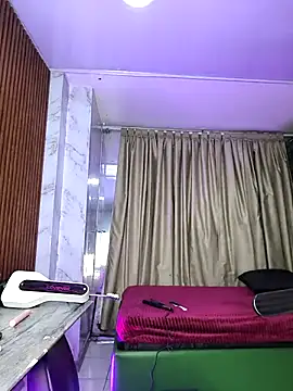 nena cupcake  online show from February 23, 11:07 am