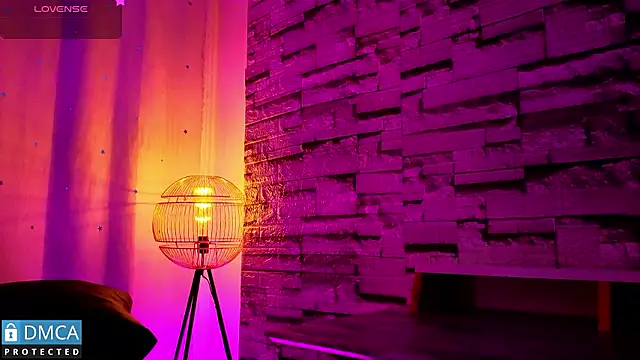 nena cupcake  online show from March 20, 11:04 am