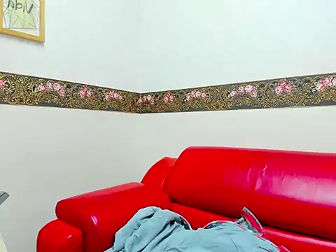 Lulu James online show from March 7, 4:37 pm