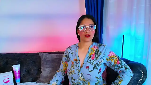 Alana steel 1 online show from December 17, 7:31 pm