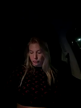 Snapshot of Chloemillerrxx chatting on September 27, 8:58 pm Chloemillerrxx online show from September 27, 8:58 pm