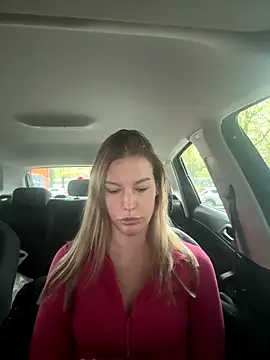 Snapshot of Chloemillerrxx chatting on November 29, 1:36 pm Chloemillerrxx online show from November 29, 1:36 pm