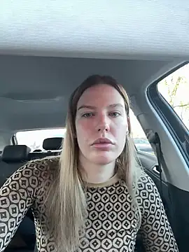 Snapshot of Chloemillerrxx chatting on November 30, 11:58 am Chloemillerrxx online show from November 30, 11:58 am