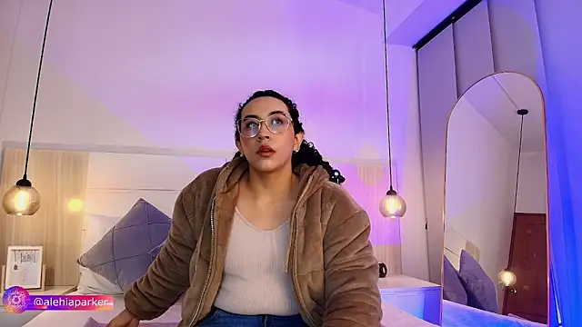 Snapshot of alehia_cute chatting on October 12, 2:05 pm alehia cute online show from October 12, 2:05 pm