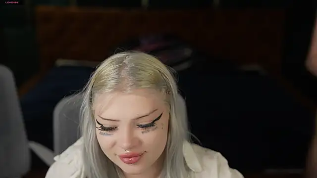 Naomi 054 online show from November 21, 3:33 pm