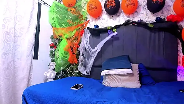 Snapshot of luciana_valentina chatting on October 21, 11:38 pm luciana valentina online show from October 21, 11:38 pm