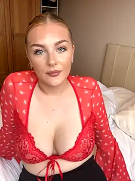 Snapshot of Layla_20_ chatting on October 28, 12:52 pm Layla 20  online show from October 28, 12:52 pm