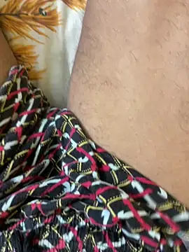 Johncockhot13690 online show from April 28, 7:41 pm
