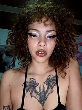 Snapshot of elisabethflores chatting on January 6, 2:37 am elisabethflores online show from January 6, 2:37 am
