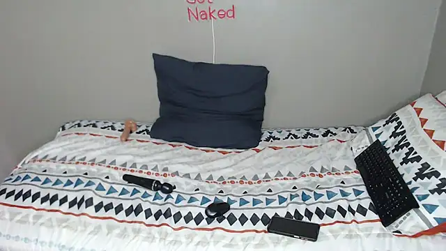 Lunalee online show from October 5, 8:56 am