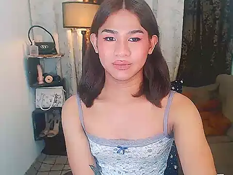 Snapshot of asianlatina69 chatting on September 18, 11:23 am asianlatina69 online show from September 18, 11:23 am