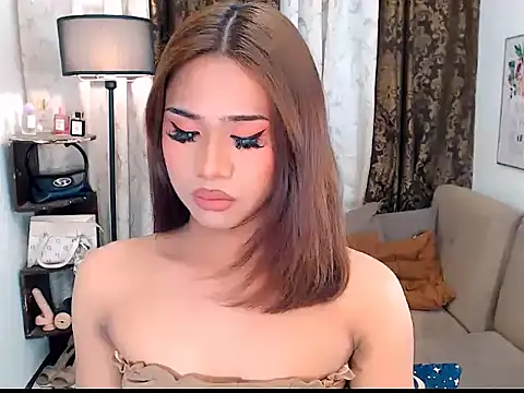 Snapshot of asianlatina69 chatting on October 15, 10:21 pm asianlatina69 online show from October 15, 10:21 pm