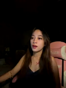 Yummiiieee28 online show from November 7, 10:26 am