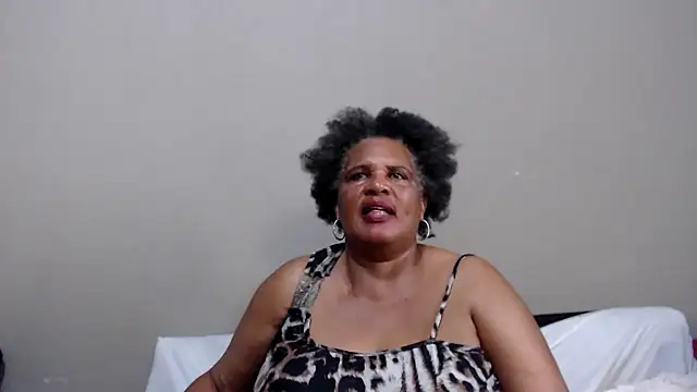 GrandBustyMelon online show from February 1, 7:18 am