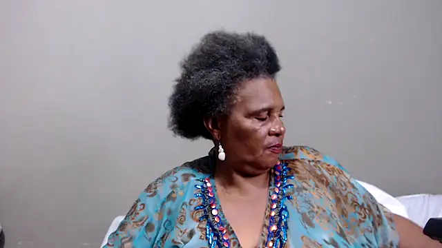 GrandBustyMelon online show from April 22, 7:37 pm