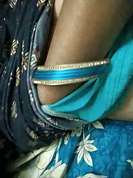 Snapshot of Hot_Kajal5 chatting on May 14, 11:00 pm Hot Kajal5 online show from May 14, 11:00 pm