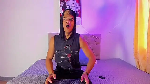 wyatt 3 online show from September 10, 11:43 am