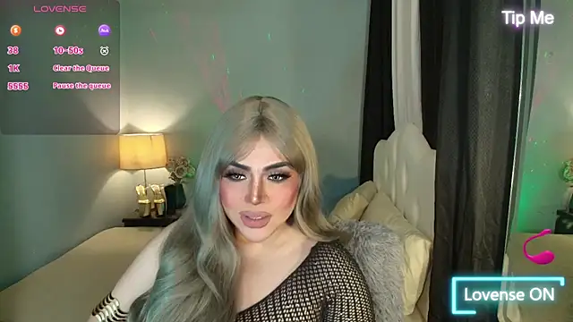 Snapshot of Unforgettable_Maria chatting on November 12, 5:41 am Unforgettable Maria online show from November 12, 5:41 am