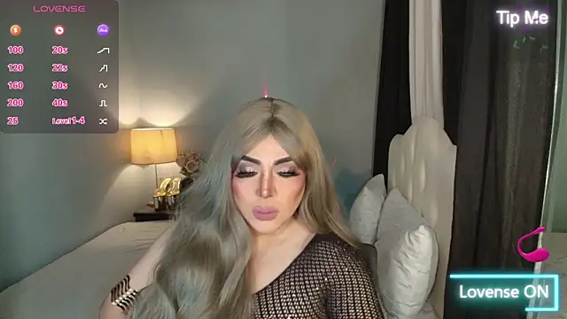 Snapshot of Unforgettable_Maria chatting on November 22, 4:00 am Unforgettable Maria online show from November 22, 4:00 am