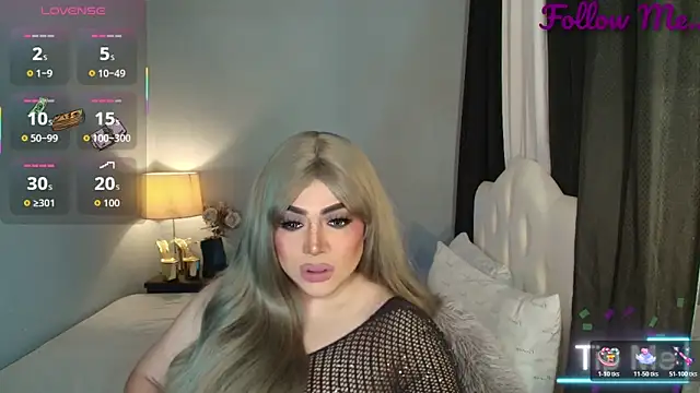 Snapshot of Unforgettable_Maria chatting on November 29, 3:20 am Unforgettable Maria online show from November 29, 3:20 am