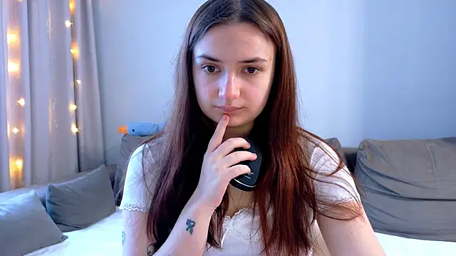 Snapshot of Lelia_Vibe chatting on November 14, 9:52 am Lelia Vibe online show from November 14, 9:52 am