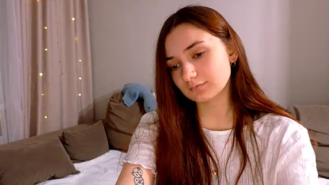 Snapshot of Lelia_Vibe chatting on December 19, 3:19 pm Lelia Vibe online show from December 19, 3:19 pm