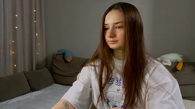 Snapshot of Lelia_Vibe chatting on February 2, 3:22 pm Lelia Vibe online show from February 2, 3:22 pm