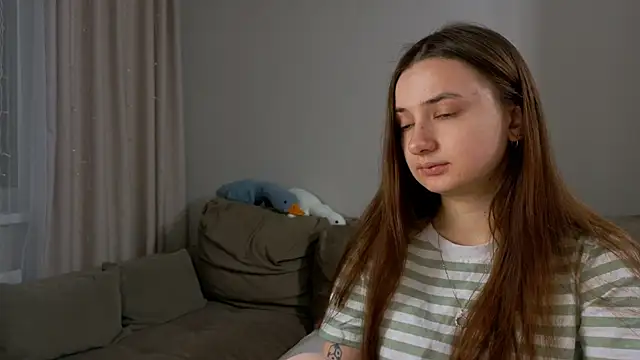 Snapshot of Lelia_Vibe chatting on February 23, 3:53 pm Lelia Vibe online show from February 23, 3:53 pm