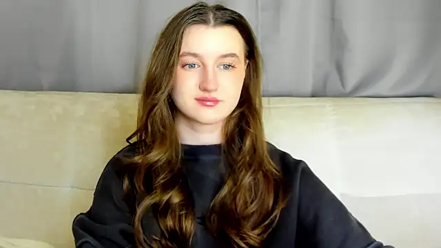 Snapshot of MissFoxy_Ti chatting on November 24, 1:27 am MissFoxy Ti online show from November 24, 1:27 am