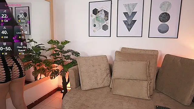 Snapshot of MilaCrave chatting on September 19, 11:44 am MilaCrave online show from September 19, 11:44 am