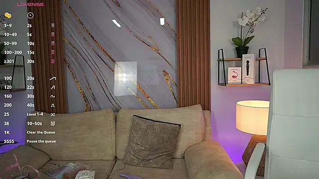 Snapshot of MilaCrave chatting on September 29, 11:48 am MilaCrave online show from September 29, 11:48 am