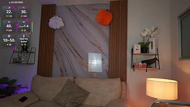 Snapshot of MilaCrave chatting on October 17, 2:52 pm MilaCrave online show from October 17, 2:52 pm