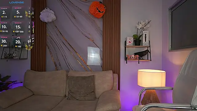 Snapshot of MilaCrave chatting on October 21, 11:33 am MilaCrave online show from October 21, 11:33 am