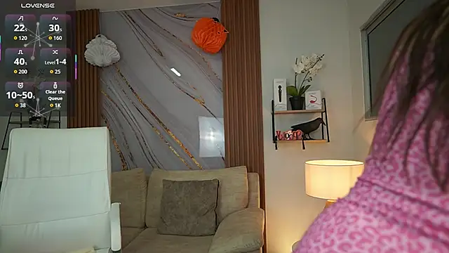 MilaCrave online show from October 29, 11:34 am