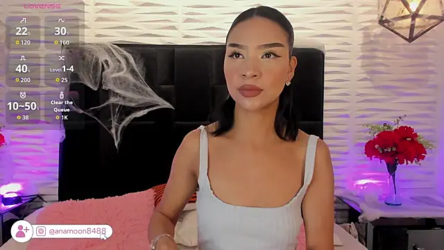 jennie whitee online show from October 25, 11:29 am