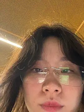 Y2Luvk online show from March 7, 2:30 am