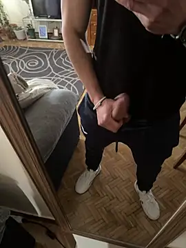 Latinhot31 online show from March 4, 2:23 pm